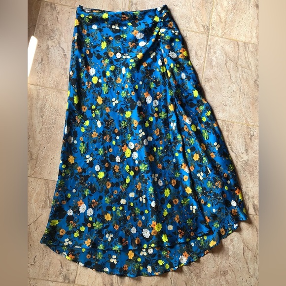 Zara SATIN FLORAL MODI SKIRT - Picture 8 of 12